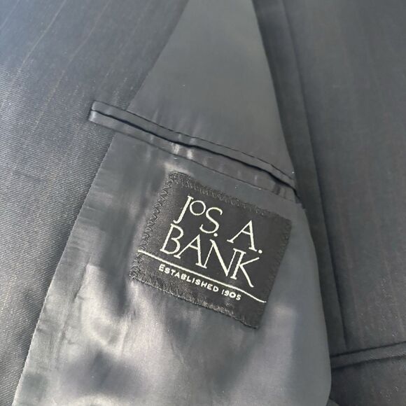 Jos A Bank Mens 43R Navy Blue Pinstripe Suit Blazer Pants 2 Piece Wool READ - Picture 14 of 15